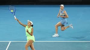 湖人三连败真相！东契奇42分难救主，斯玛特1分正负值-20成最坑队友