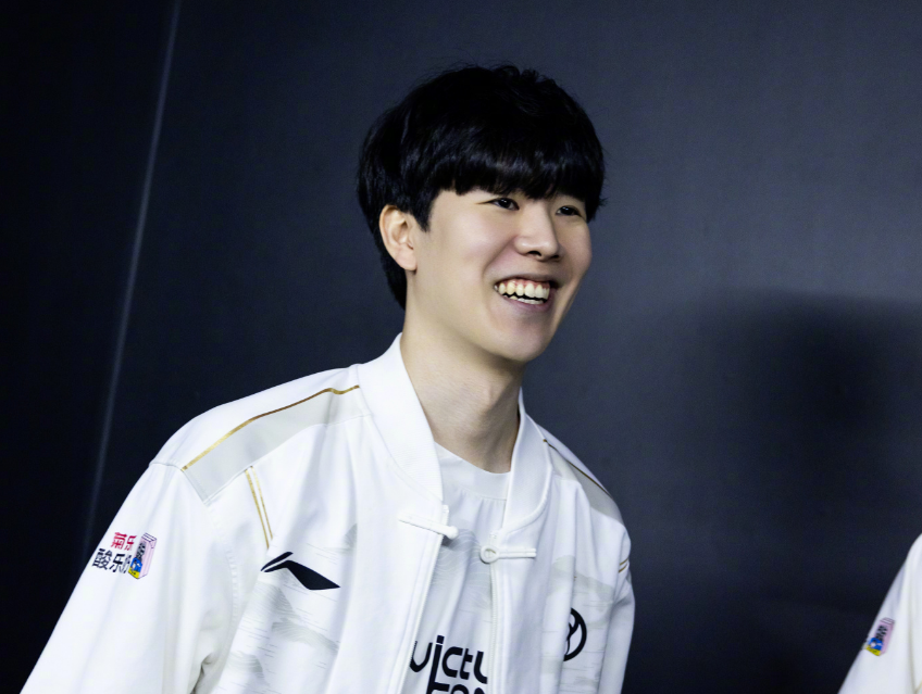 前往另一家 前往另一家