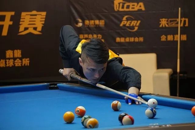 团队在传球 团队在传球